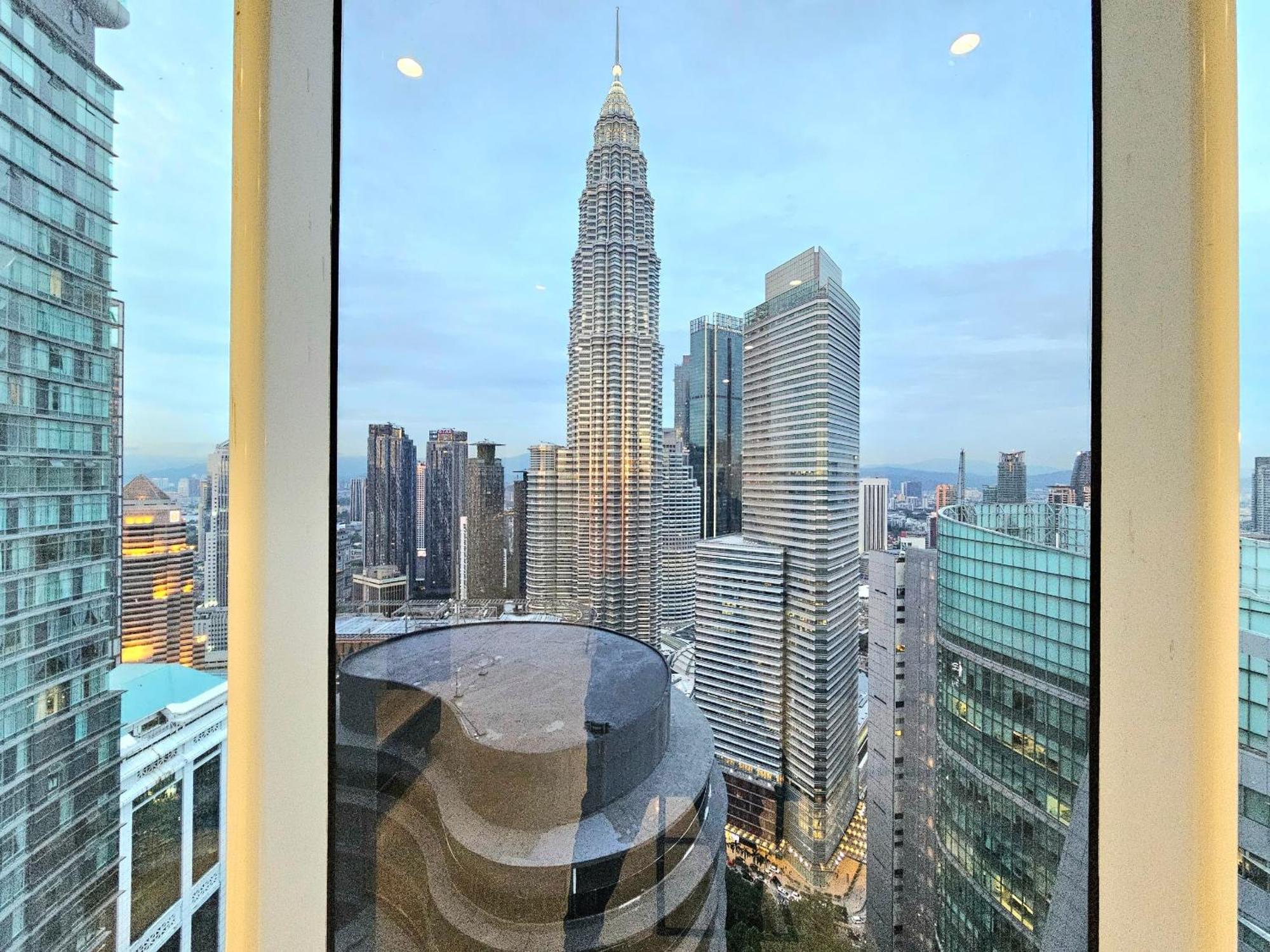 Sky Suites Klcc By Ali กัวลาลัมเปอร์ ภายนอก รูปภาพ